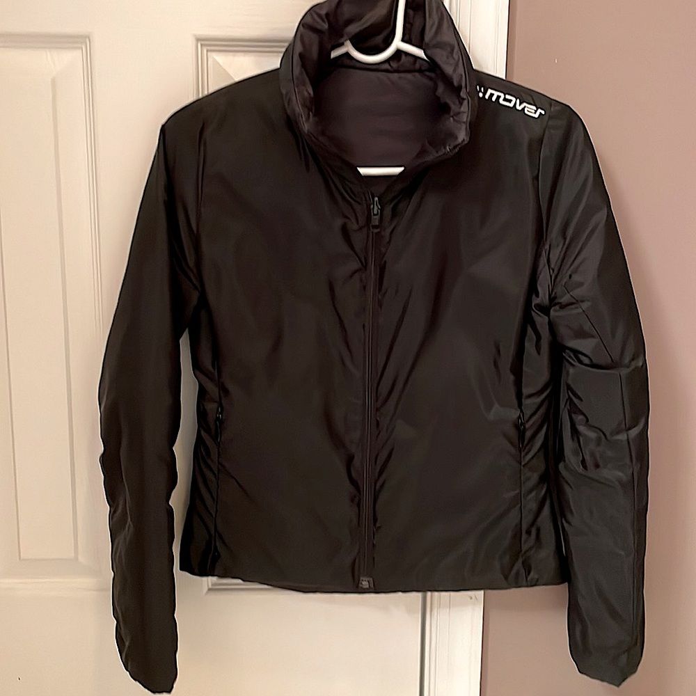 Movers reversible black puffer jacket. XS or petite.